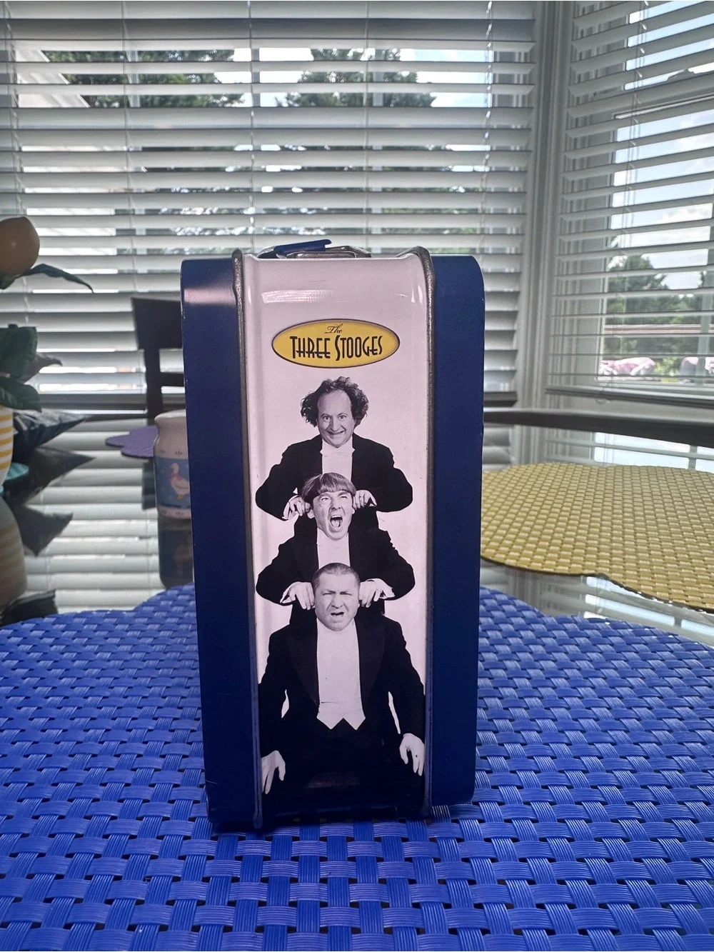 Vintage-style Blue Metal Lunchbox with Classic Comedy Artwork
